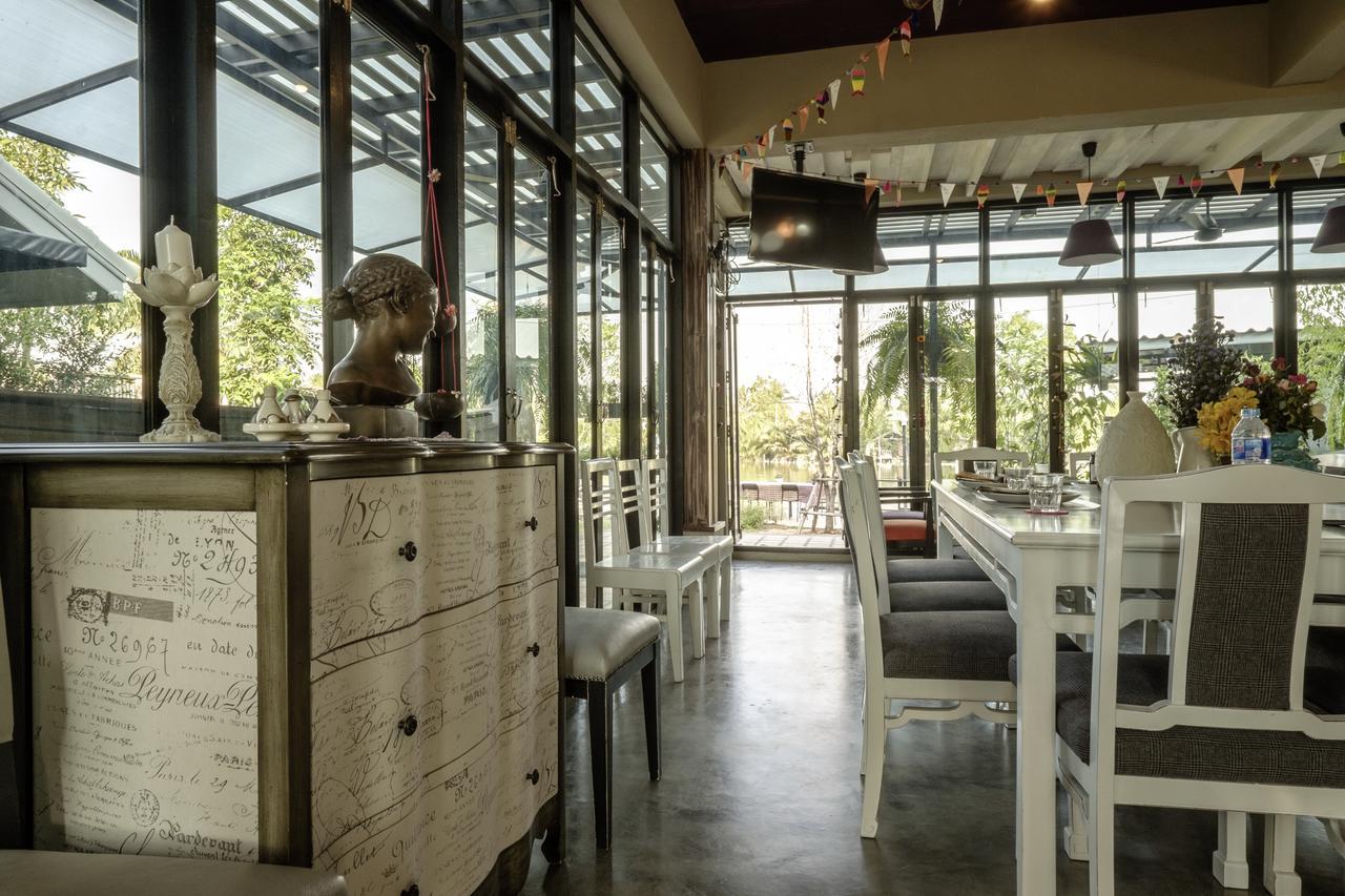 Amphawa Caza Platuu Bed & Breakfast Екстериор снимка