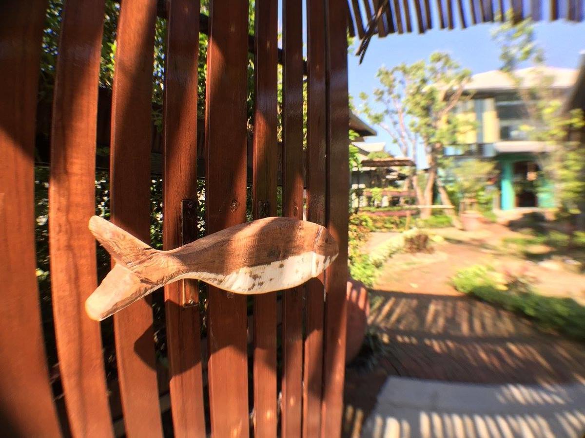 Amphawa Caza Platuu Bed & Breakfast Екстериор снимка